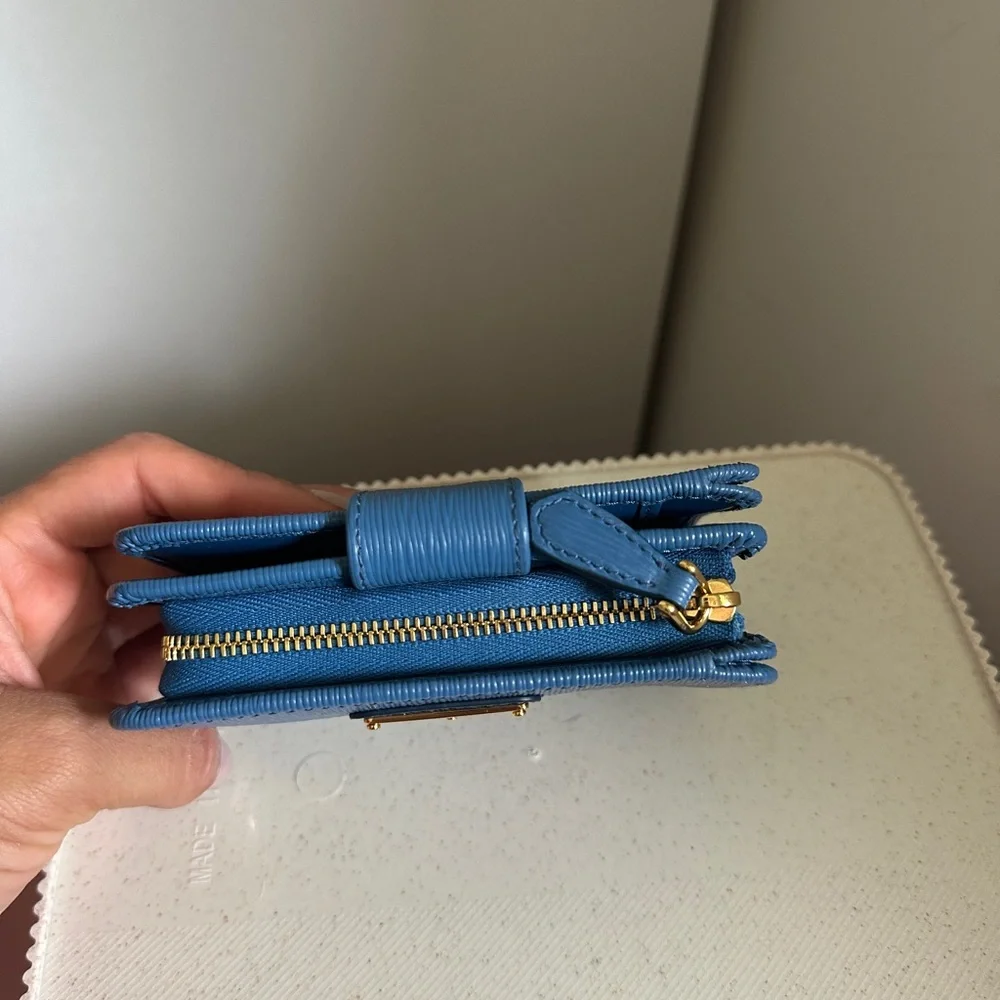 PRADA Blue Vitello Move Tr Leather Triangle Logo Compact Wallet